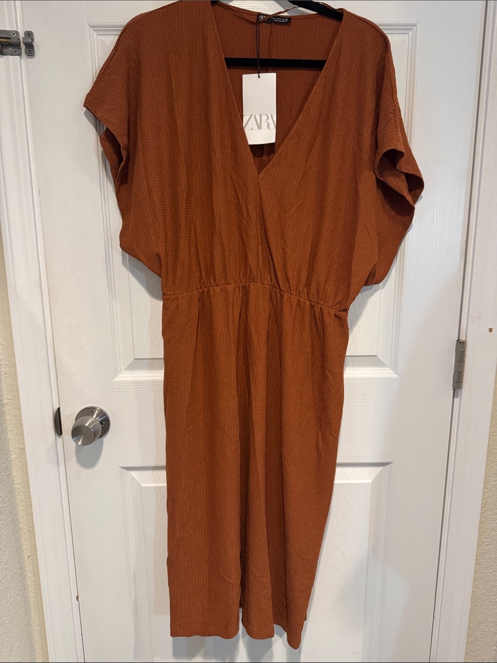 Zara Textured Rust-Tone V-Neck MIDI Dress w/Elastic Waist L
